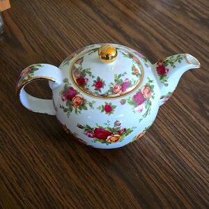 Vintage Royal Albert 👑 Old Country Roses Teapot & Lid